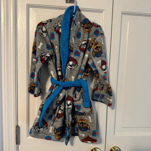 COPY - Paw Patrol Boys Robe, Cutest ever! 4T. Cozy, warm, adorable. Must Have!! - Picture 6 of 9